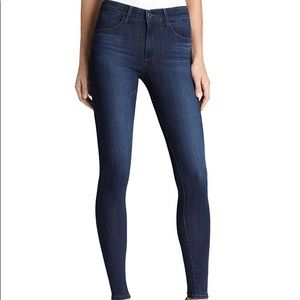 AG high rise Farrah skinny jean 26R